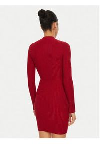 Guess Sukienka codzienna 170075 Czerwony Classic Fit. Okazja: na co dzień. Kolor: czerwony. Materiał: syntetyk, wiskoza. Typ sukienki: proste. Styl: casual #5