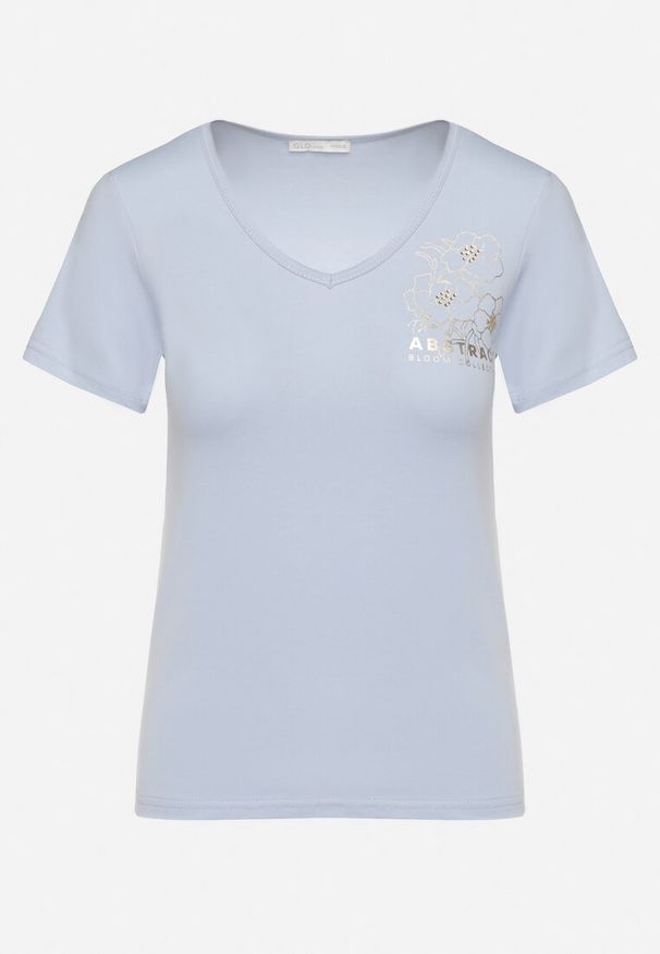 Born2be - Jasnoniebieski T-shirt Koszulka z Trójkątnym Dekoltem z Bawełny Ozdobiona Nadrukiem Elanoa. Okazja: na co dzień. Kolor: niebieski. Materiał: bawełna. Wzór: aplikacja, nadruk. Styl: elegancki, casual