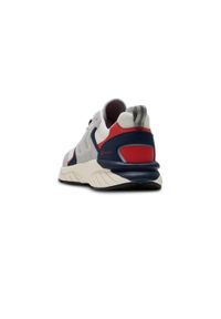 Trenerzy Hummel Marathona Reach Lx. Kolor: biały. Materiał: zamsz. Szerokość cholewki: normalna. Wzór: jodełka, haft