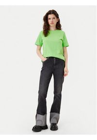 only - ONLY T-Shirt 15270390 Zielony Regular Fit. Kolor: zielony. Materiał: bawełna