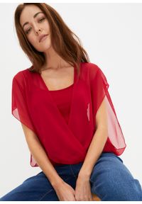 bonprix - Bluzka shirtowa ze zrównoważonego materiału. Kolor: czerwony. Materiał: materiał. Styl: elegancki #1