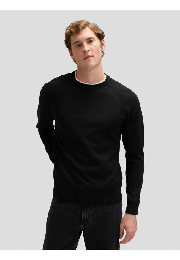 Lee - MESKI SWETER LEE CLEAN RAGLAN SWEATER BLACK 112378518. Długość rękawa: raglanowy rękaw
