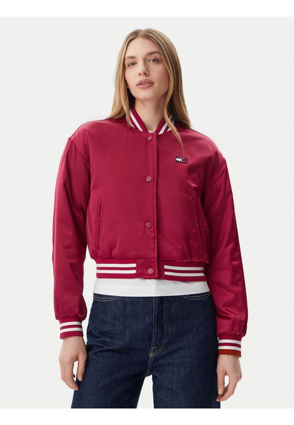 Tommy Jeans Kurtka bomber Satin Coach DW0DW20229 Różowy Regular Fit. Kolor: różowy. Materiał: syntetyk