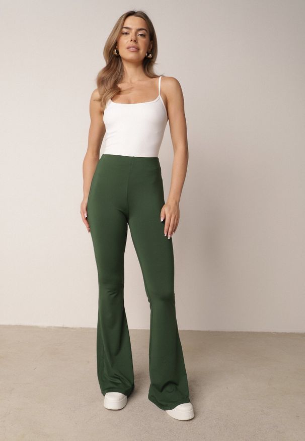 Born2be - Zielone Spodnie Dzwony Efrarie. Stan: podwyższony. Kolor: zielony. Materiał: wiskoza, bawełna. Styl: elegancki