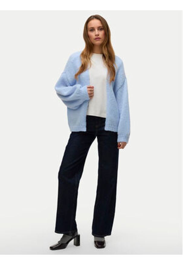 Vero Moda Kardigan Maybe 10273101 Błękitny Oversize. Kolor: niebieski. Materiał: syntetyk