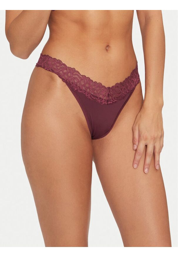 Calvin Klein Underwear Stringi 000QF7838E Bordowy. Kolor: czerwony. Materiał: syntetyk