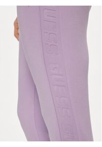 Guess Spodnie dresowe Allie V2YB18 K7UW2 Fioletowy Regular Fit. Kolor: fioletowy. Materiał: wiskoza