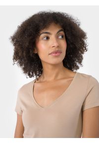 4f - 4F T-shirt slim gładki damski S. Kolor: beżowy. Materiał: elastan, bawełna. Wzór: gładki #2