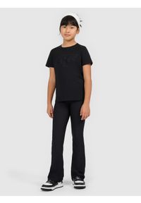 4f - 4F T-shirt oversize z nadrukiem dziewczęcy - czarny 146 (10-11 lat). Okazja: na co dzień. Kolor: czarny. Materiał: bawełna, dzianina, jersey. Wzór: nadruk. Sezon: lato. Styl: casual, sportowy, klasyczny #2