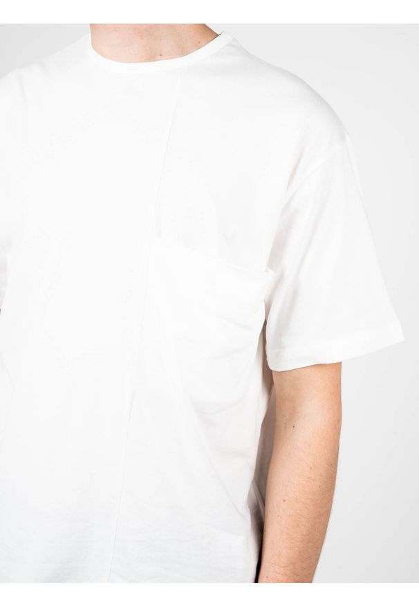 Xagon Man T-shirt "Oversize" | A22082 ZX 76LT | Mężczyzna | Kremowy. Kolor: kremowy. Materiał: bawełna. Wzór: aplikacja