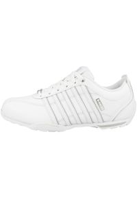 Buty do chodzenia męskie K-Swiss Arvee 1.5. Kolor: biały. Materiał: syntetyk, tkanina, skóra, materiał. Szerokość cholewki: normalna. Sport: turystyka piesza