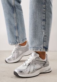 Born2be - Białe Sneakersy Siateczkowe na Piankowej Podeszwie z Ozdobnymi Przeszyciami Faria. Okazja: na co dzień. Zapięcie: sznurówki. Kolor: biały. Materiał: jeans, dzianina. Szerokość cholewki: normalna #2