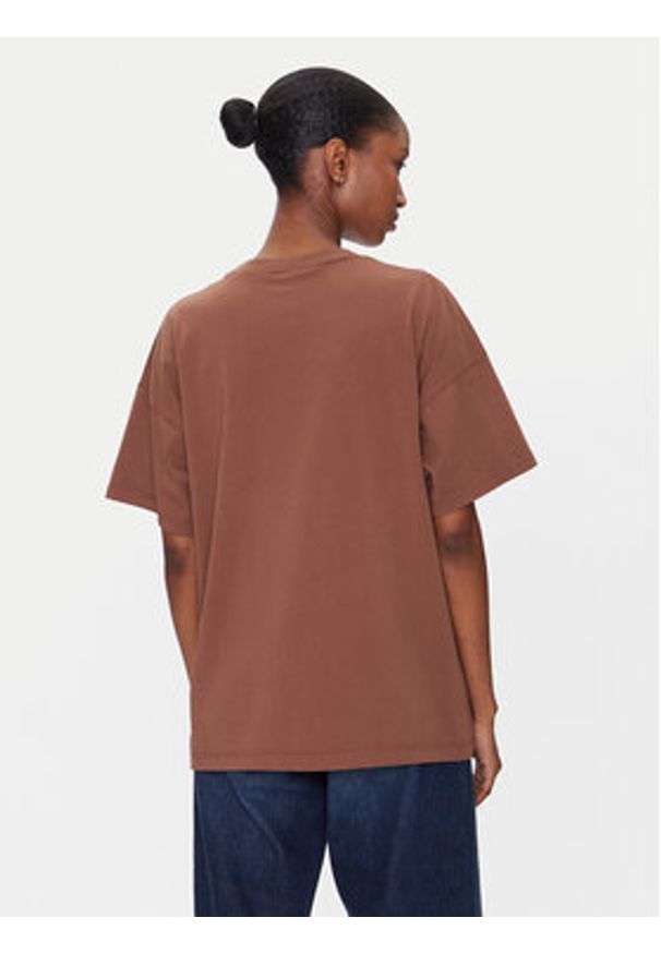 ViCOLO T-Shirt RD0119 Brązowy Regular Fit. Kolor: brązowy. Materiał: bawełna