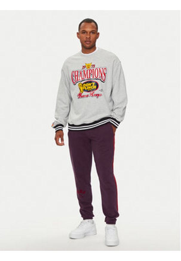 Puma Spodnie dresowe T7 PLAY.PARIS 626768 44 Czarny Regular Fit. Kolor: czarny. Materiał: bawełna, materiał