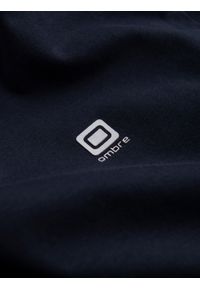 Ombre Clothing - Longsleeve męski z elastanem sygnowany z dekoltem w serek - granatowy V2 - Rozmiar: M. Okazja: na co dzień. Typ kołnierza: dekolt w serek. Kolor: niebieski. Materiał: elastan. Długość rękawa: długi rękaw. Wzór: gładki, jednolity. Styl: klasyczny, casual