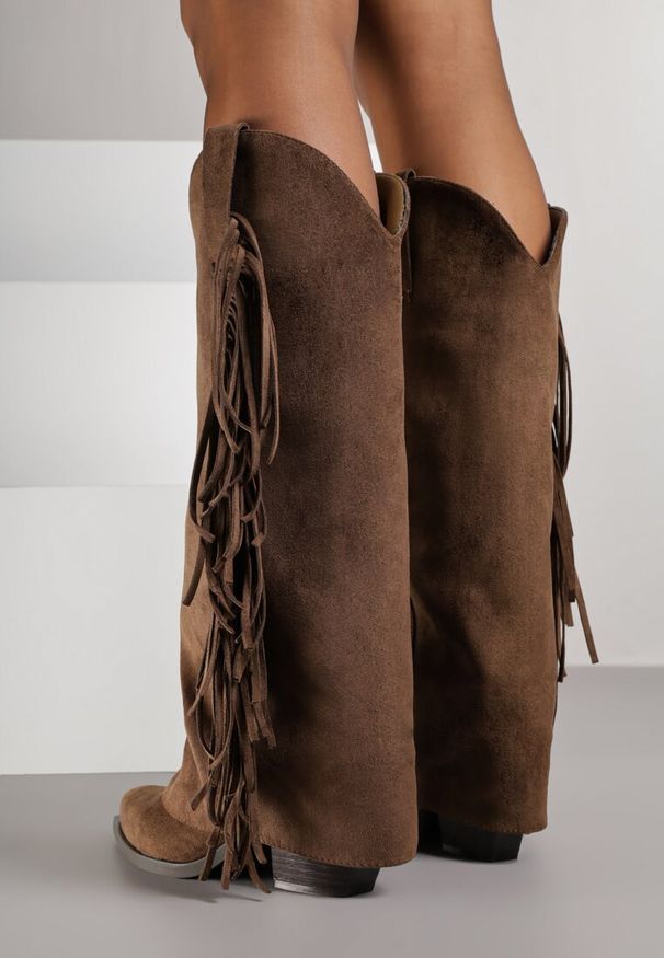 Renee - Brązowe Kozaki Kowbojki na Stożku z Cholewką Imitującą Nogawkę z Frędzlami Monettea. Kolor: brązowy. Materiał: jeans. Szerokość cholewki: normalna. Obcas: na stożku