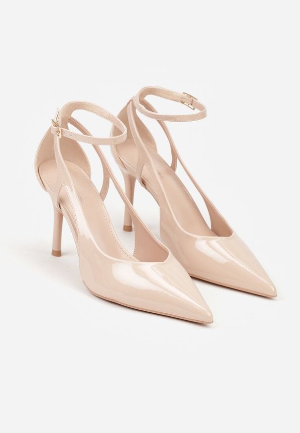 Renee - Beżowe Szpilki Lakierowane z Wycięciami Fyriana. Zapięcie: sprzączka. Kolor: beżowy. Materiał: lakier. Wzór: aplikacja. Sezon: jesień. Obcas: na szpilce. Styl: wizytowy. Wysokość obcasa: średni