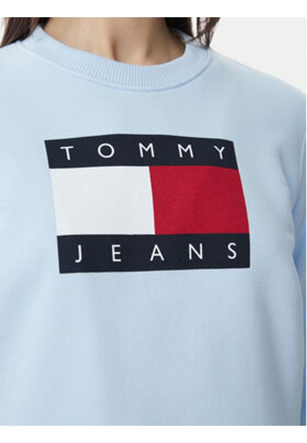 Tommy Jeans Bluza Flag DW0DW22564 Niebieski jasny Regular Fit. Kolor: niebieski. Materiał: bawełna