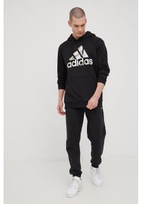 Adidas - adidas bluza męska kolor czarny z kapturem z nadrukiem. Typ kołnierza: kaptur. Kolor: czarny. Materiał: poliester. Wzór: nadruk