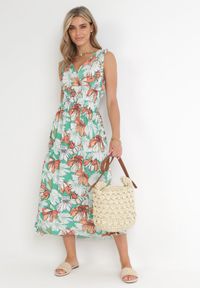 Born2be - Zielona Sukienka Maxi z Kopertowym Dekoltem i Gumkami w Pasie Atalie. Kolor: zielony. Materiał: tkanina. Długość rękawa: na ramiączkach. Sezon: wiosna, lato. Typ sukienki: kopertowe. Długość: maxi #4