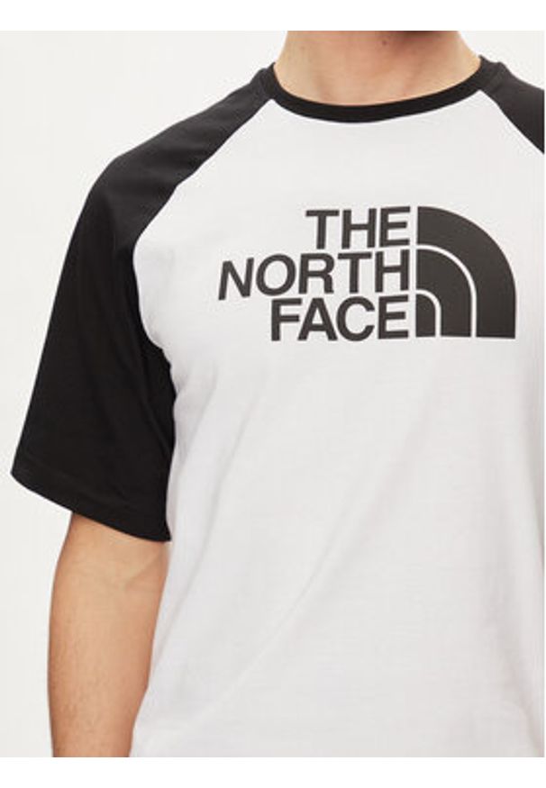 The North Face T-Shirt Easy NF0A87N7 Biały Regular Fit. Kolor: biały. Materiał: bawełna