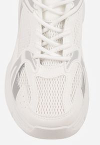 Renee - Białe Sneakersy Vices na Platformie Ozdobione Tłoczeniem Natiselle. Okazja: na co dzień. Kolor: biały. Materiał: jeans. Wzór: aplikacja. Obcas: na platformie #7