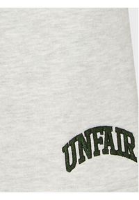 Unfair Athletics Szorty sportowe College UNFR23-024 Szary Regular Fit. Kolor: szary. Materiał: bawełna, syntetyk. Styl: sportowy #3