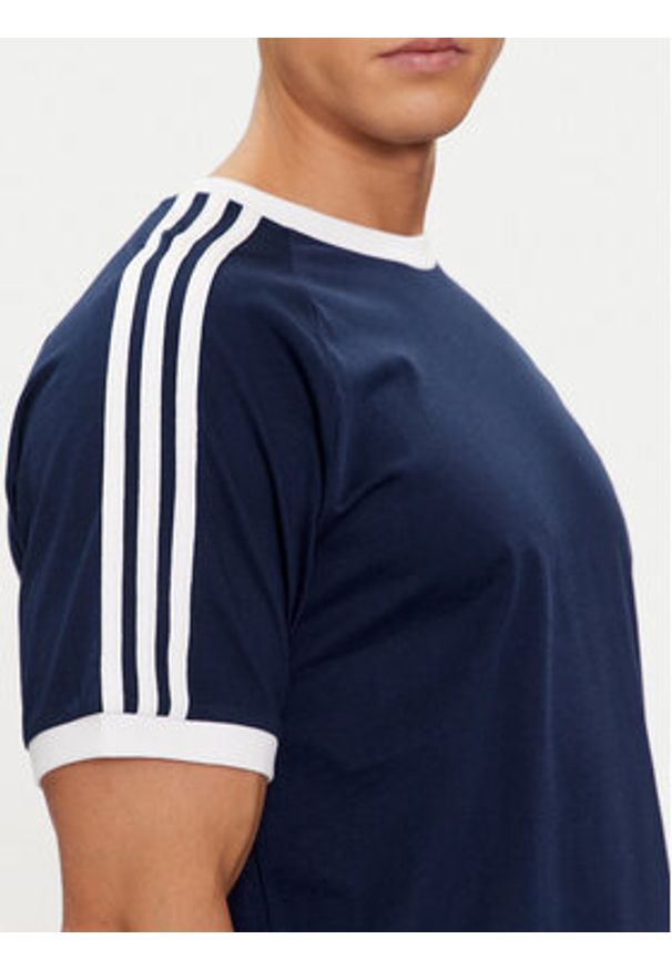 Adidas - adidas T-Shirt Adicolor Classics 3-Stripes T-Shirt IA4850 Niebieski Slim Fit. Kolor: niebieski. Materiał: bawełna