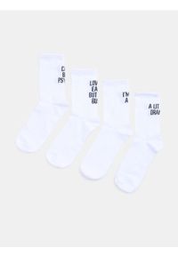 Sinsay - Prążkowane skarpetki z bawełną 4 pack - biały. Kolor: biały. Materiał: bawełna, prążkowany #1