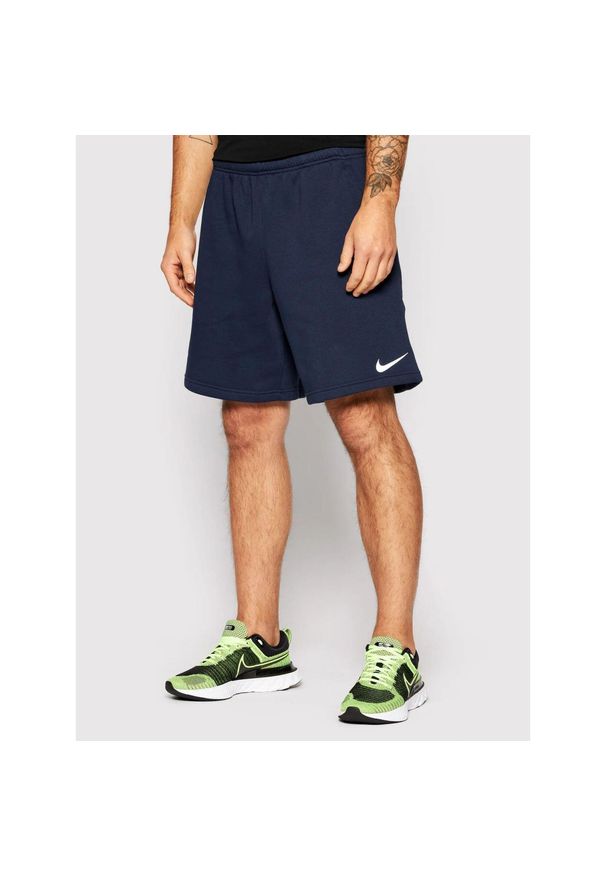 Spodnie sportowe męskie Nike Park 20 Fleece. Kolor: biały, czarny, niebieski, wielokolorowy. Długość: krótkie