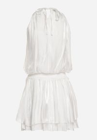 Born2be - Biała Wiskozowa Sukienka o Rozkloszowanym Kroju Bez Rękawów z Falbanami Soranvia. Okazja: na co dzień, na imprezę. Kolor: biały. Materiał: wiskoza. Długość rękawa: bez rękawów. Styl: casual, elegancki #3