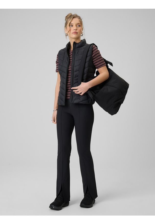 4f - 4F Bezrękawnik z wypełnieniem syntetycznym damski - czarny L. Kolor: czarny. Materiał: syntetyk. Długość rękawa: bez rękawów. Wzór: jodełka