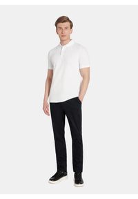 Pako Lorente - PAKO LORENTE - T-shirt polo w białym kolorze. Typ kołnierza: polo. Kolor: czarny, różowy, biały. Materiał: bawełna, elastan #3