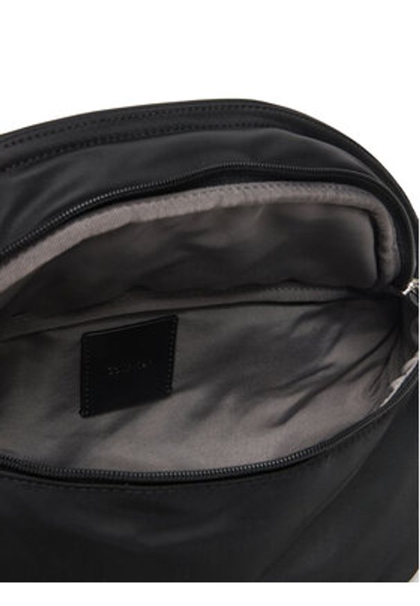 Calvin Klein Saszetka nerka Sleek Waistbag Sling LV04D3148G Czarny. Kolor: czarny. Materiał: materiał