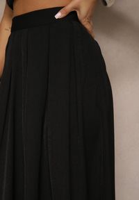 Renee - Czarna Spódnica z Wiskozą High Waist o Rozkloszowanym Kroju Toselle. Okazja: na co dzień, na spotkanie biznesowe, do pracy. Stan: podwyższony. Kolor: czarny. Materiał: wiskoza. Styl: biznesowy, klasyczny, elegancki, casual