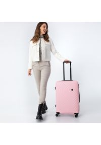 Wittchen - Średnia walizka z ABS-u z geometrycznym tłoczeniem jasny różowa. Kolor: różowy. Materiał: poliester. Wzór: geometria #2