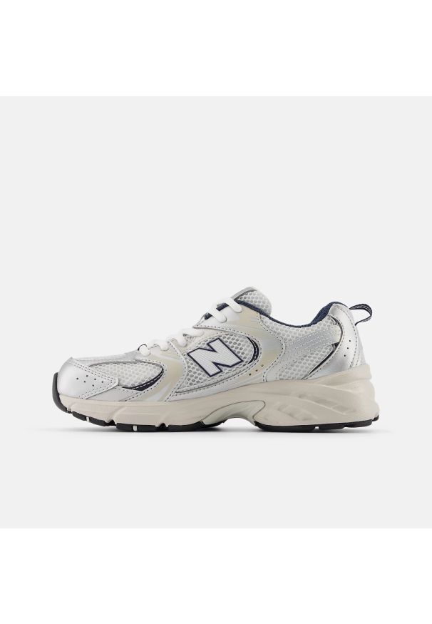 New Balance - NEW BALANCE 530 GR530KA Sneakersy damskie. Kolor: beżowy. Materiał: materiał, jeans, guma