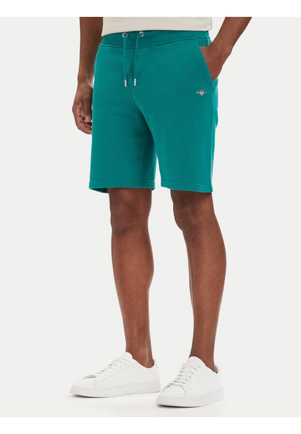 GANT - Gant Szorty sportowe 2009027 Zielony Regular Fit. Kolor: zielony. Materiał: bawełna. Styl: sportowy