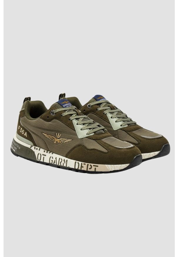 Aeronautica Militare - AERONAUTICA MILITARE Zielone męskie sneakersy F-35A. Kolor: zielony. Materiał: tkanina, zamsz. Wzór: moro, napisy, haft