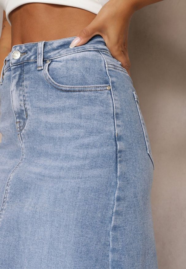 Renee - Jasnoniebieska Spódnica Maxi z Rozcięciem z Jeansu Vonuline. Stan: podwyższony. Kolor: niebieski. Materiał: jeans. Styl: sportowy, elegancki