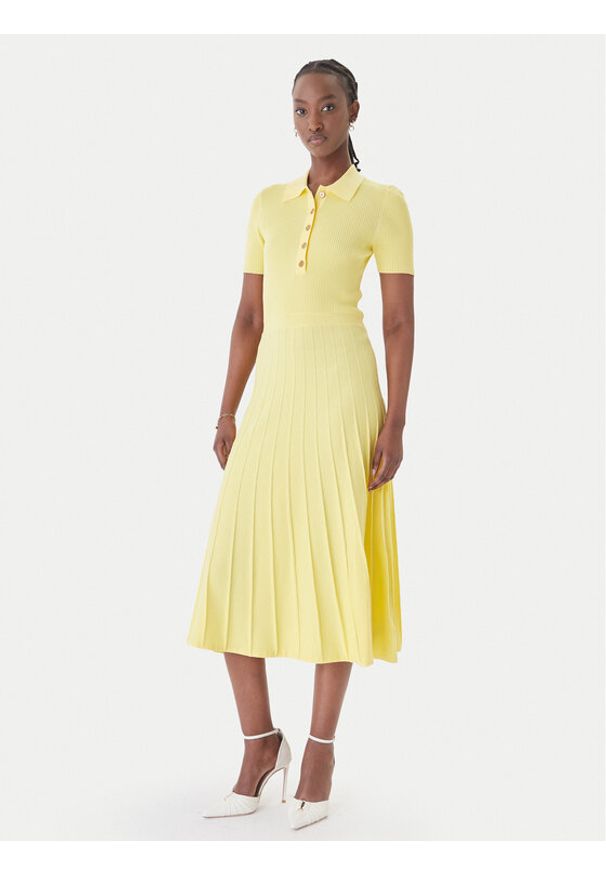 MICHAEL Michael Kors Sukienka dzianinowa MT5834F33D Żółty Regular Fit. Kolor: żółty. Materiał: wiskoza