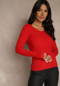 Renee - Czerwony Sweter z Bawełną z Prążkowanej Dzianiny Reisaria. Okazja: na co dzień. Kolor: czerwony. Materiał: prążkowany, bawełna, dzianina. Styl: klasyczny, casual #2