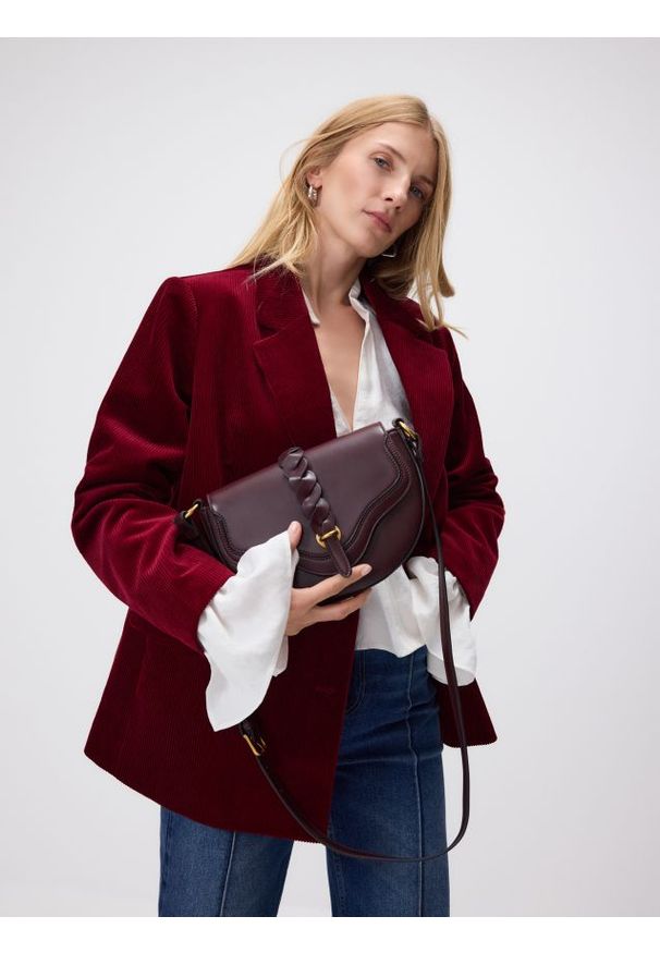 Reserved - Mała torebka na ramię - bordowy. Kolor: czerwony. Materiał: skórzane. Rozmiar: małe. Rodzaj torebki: na ramię