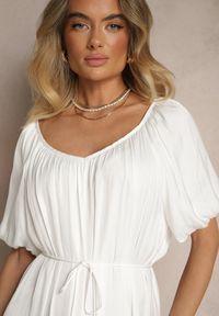 Renee - Biała Taliowana Sukienka Pudełkowa ze Sznurkiem w Pasie z Dekoltem w Łódkę Sonadoreta. Okazja: na co dzień. Typ kołnierza: dekolt w łódkę. Kolor: biały. Materiał: materiał. Typ sukienki: dopasowane. Styl: elegancki, casual