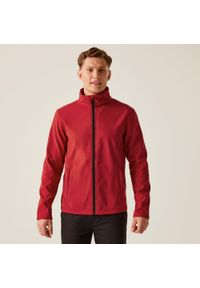 Regatta - Softshell roboczy męski Ablaze. Kolor: czerwony. Materiał: softshell. Sezon: zima, jesień. Sport: turystyka piesza #1