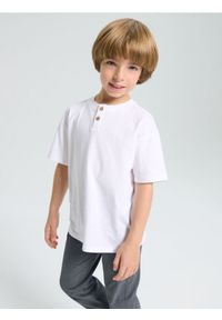 Sinsay - Koszulka z ozdobnymi guzikami - biały. Kolor: biały #1