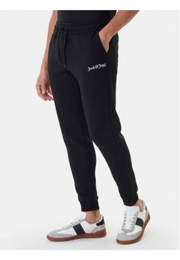 Jack & Jones Dres Yuki 12288292 Czarny Relaxed Fit. Kolor: czarny. Materiał: bawełna