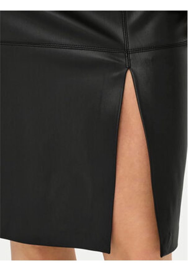 only - ONLY Spódnica z imitacji skóry Oline 15315998 Czarny Slim Fit. Kolor: czarny. Materiał: skóra