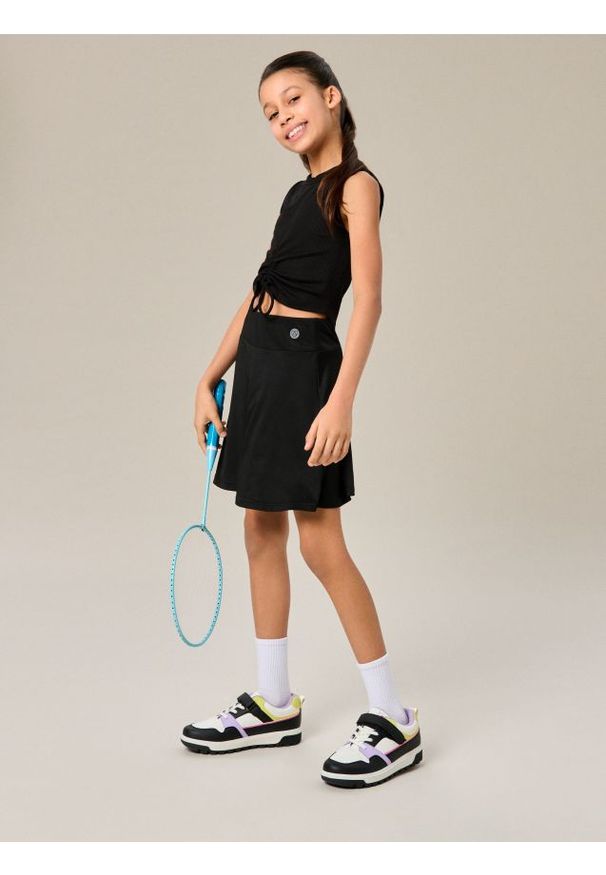 Sinsay - Sportowe spódnico-spodenki Active - czarny. Kolor: czarny. Styl: sportowy
