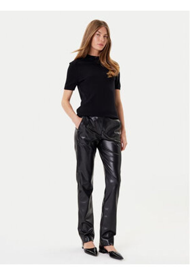 Marella Spodnie z imitacji skóry Teodora 2523786011 Czarny Slim Fit. Kolor: czarny. Materiał: skóra